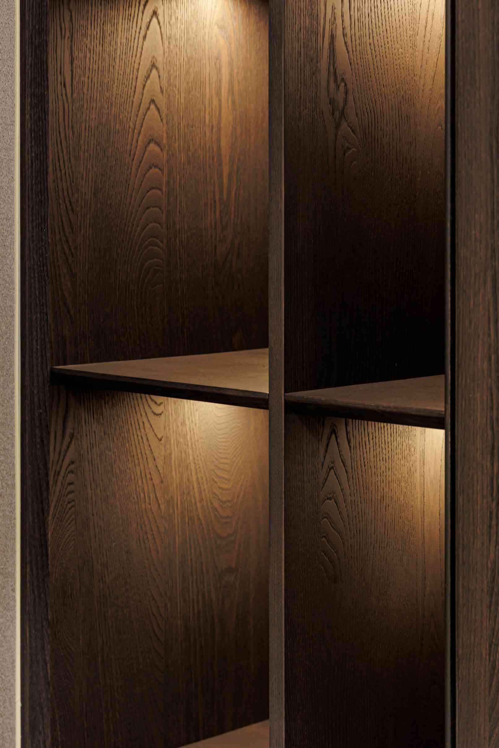 落地(dì)照(zhào)片